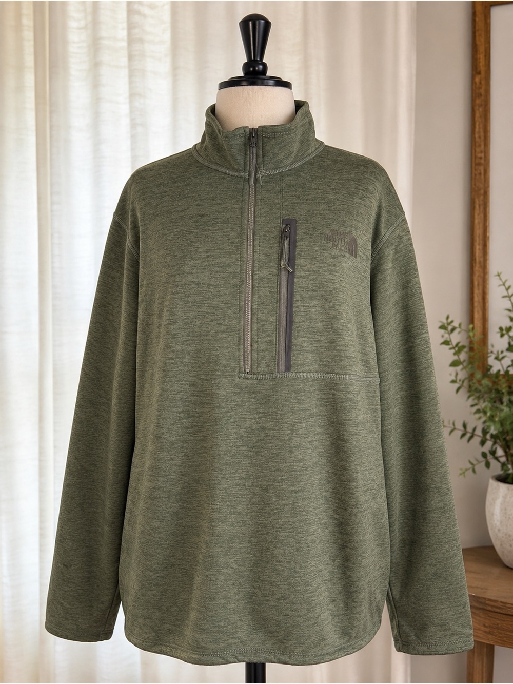 The North Face Men's Olive Green Half-Zip Pullover Sweater/Jacket
